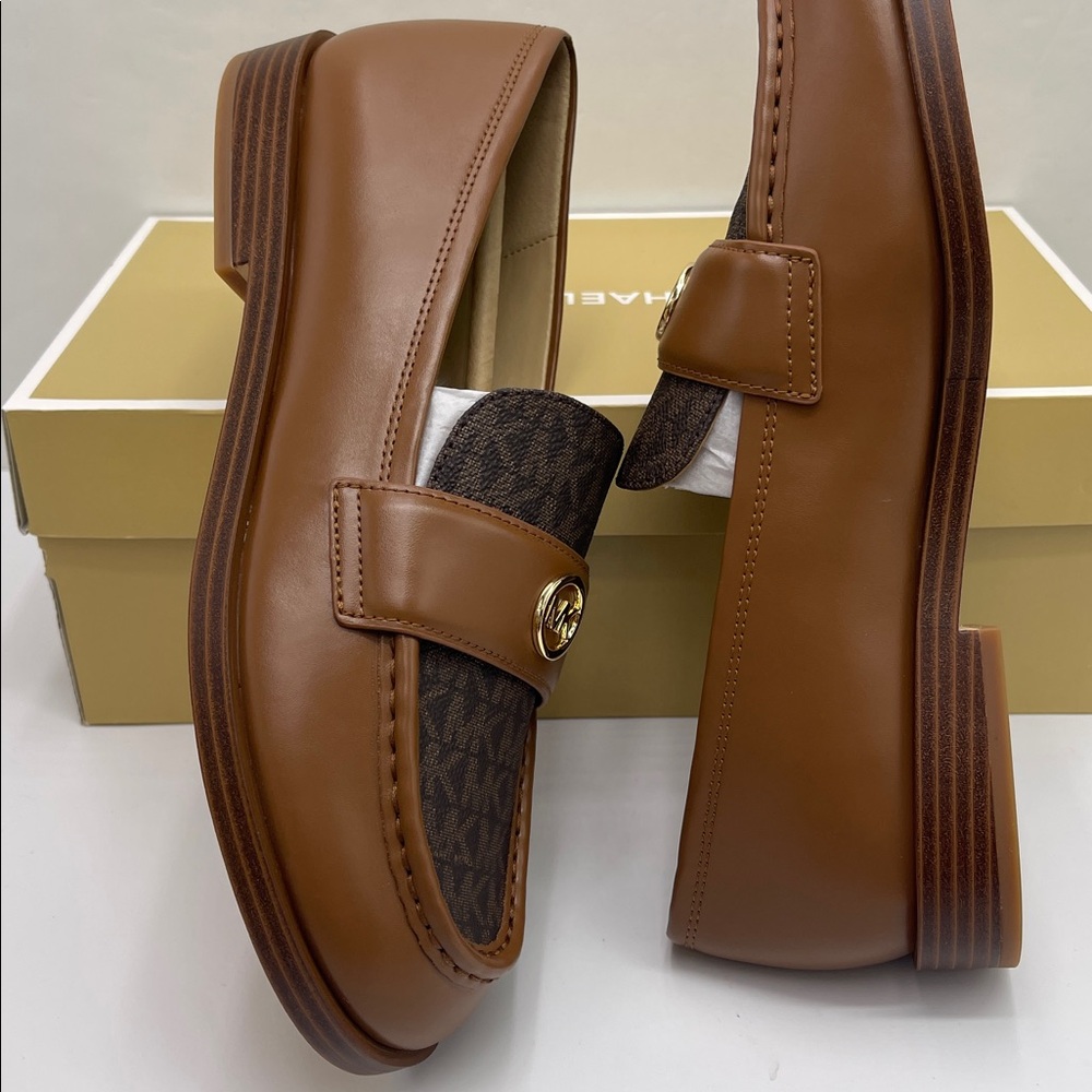 Michael Kors HANNAH LOAFER
FAUX LEATHER
49F5HNFP2L
Brown - Picture 11 of 16